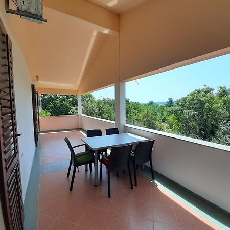 Apartments Marta Starigrad Paklenica Room photo